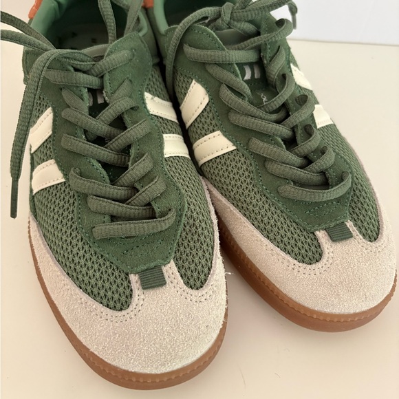 NWOT Coolway Baresi Sneakers Size 8 Women’s - Picture 12 of 12